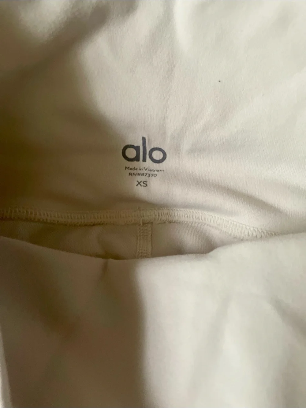 ALO Yoga Cream Leggings